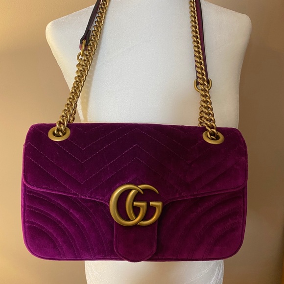 🦋HOST PICK🦋 GUCCI VELVET MARMOT PURPLE CHAIN BAG - Picture 4 of 12